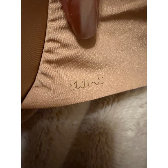 NWOT Skims ultimate push up Bra 32DD Nude Smooth Everyday Comfort - Picture 2 of 4